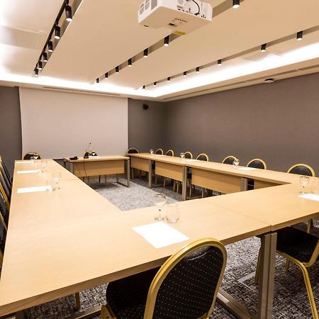 Radisson Hotel Istanbul Harbiye Εξωτερικό φωτογραφία