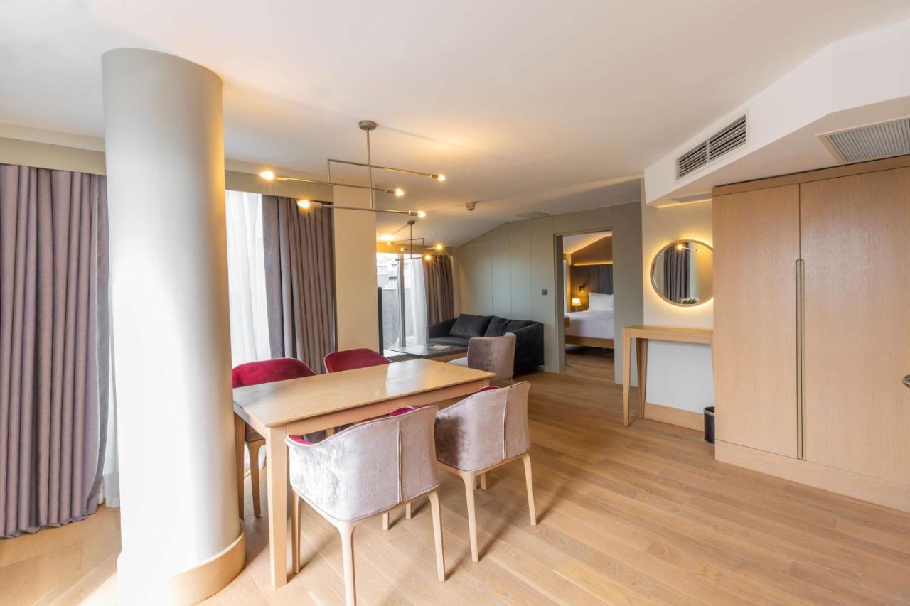 Radisson Hotel Istanbul Harbiye Εξωτερικό φωτογραφία