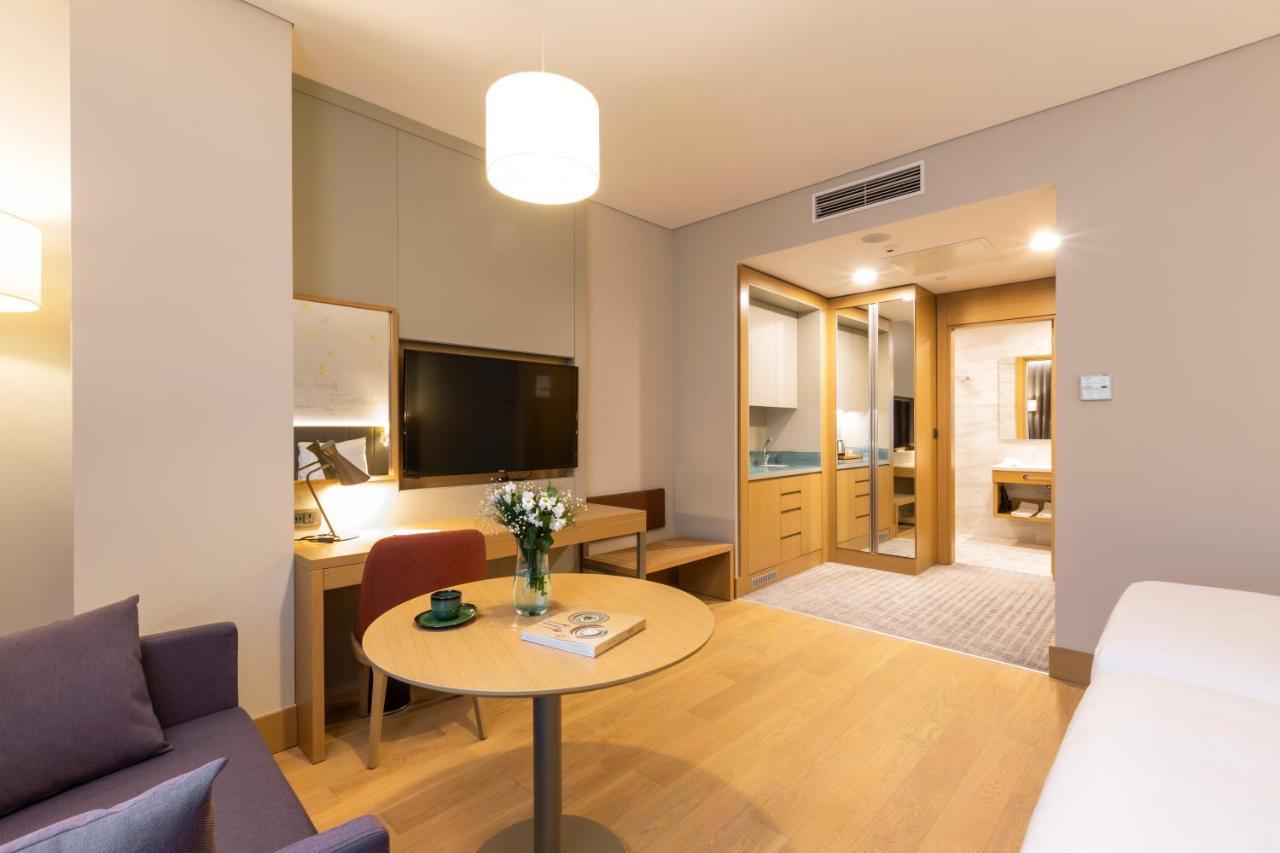 Radisson Hotel Istanbul Harbiye Εξωτερικό φωτογραφία