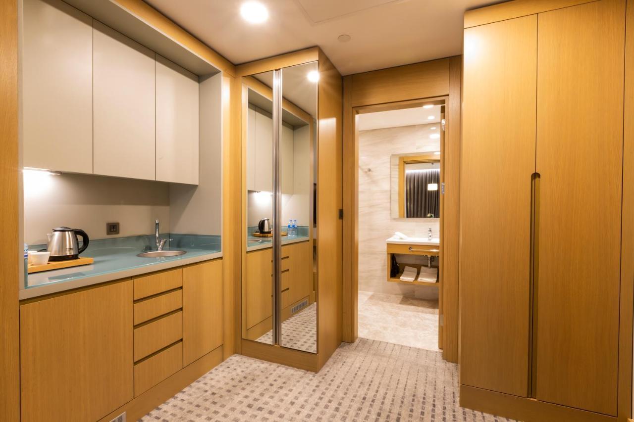 Radisson Hotel Istanbul Harbiye Εξωτερικό φωτογραφία