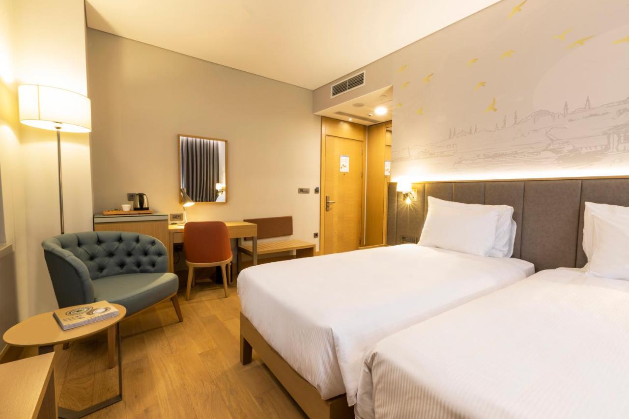 Radisson Hotel Istanbul Harbiye Εξωτερικό φωτογραφία